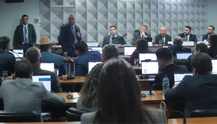 © Foto Bruno Spada/ Câmara dos Deputados CPMI do INSS convoca dono do Banco Master e governador Zema